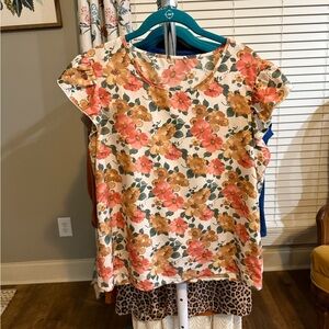 SHEIN Cream Floral Cap Sleeve Blouse